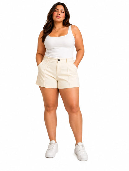 Pantalón Corto de Tiro Alto Crema